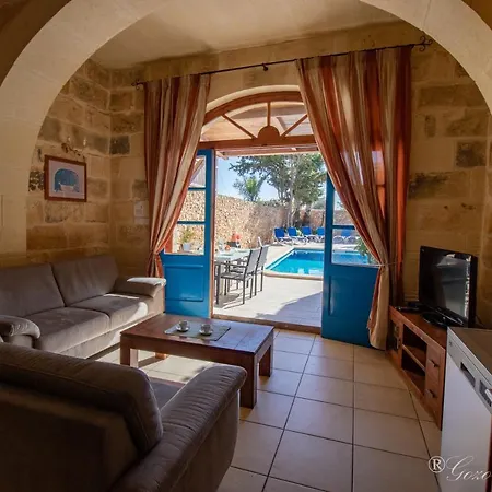 Ta' Salvu Holiday home *